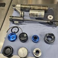 Shock Absorber Service - BMW R1200 1250 GS GSA