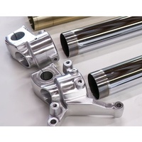 Remove and refit one axle foot from USD fork leg 