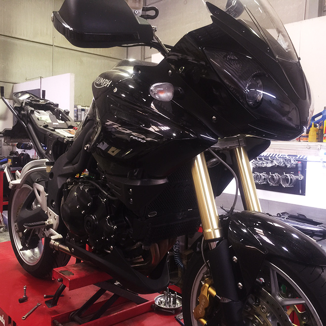 Triumph tiger 1050 upgrades hotsell